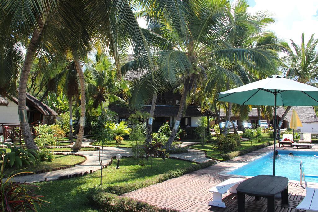 Ylang hôtel Ambondrona  Ngoại thất bức ảnh