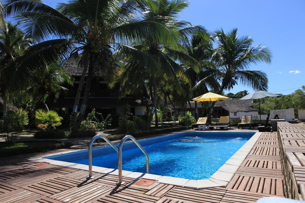 Ylang hôtel Ambondrona  Ngoại thất bức ảnh